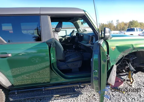 2022 Ford Bronco Badlands z USA, uszkodzony, nr VIN 1FMEE5DP1NLB37395